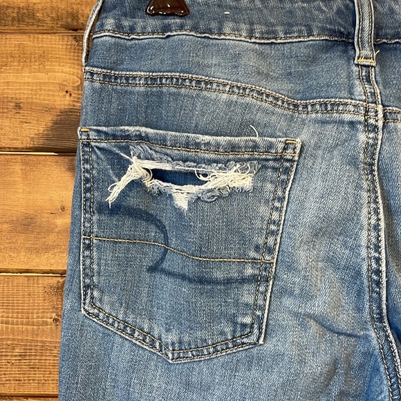 American Eagle Tomgirl jeans - Size 6 Regular - Picture 8 of 12